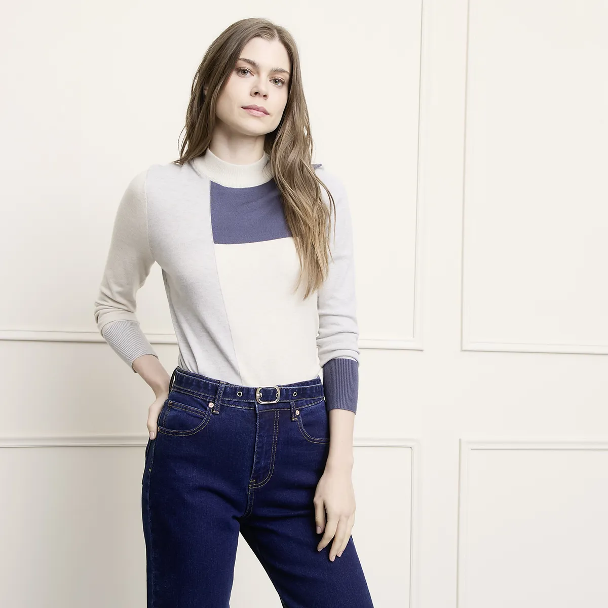 BASEMENT - Sweater Manga Larga Basement Mujer Cuello Alto Liso