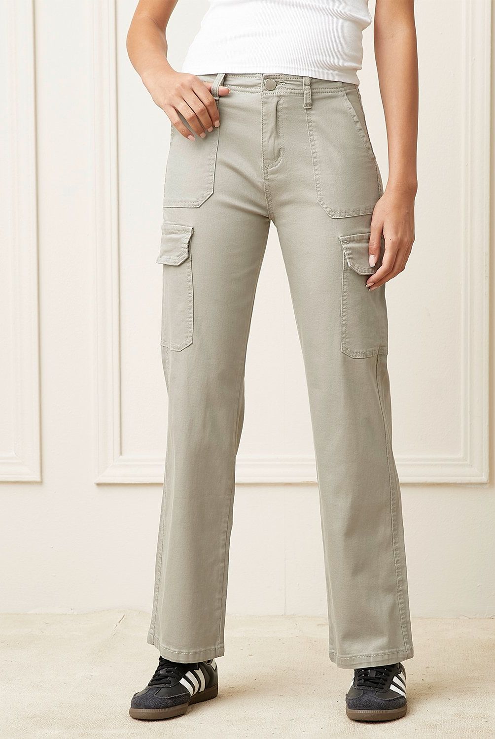 BASEMENT - Jeans Cargo Tiro Alto Basement Mujer Fit Recto