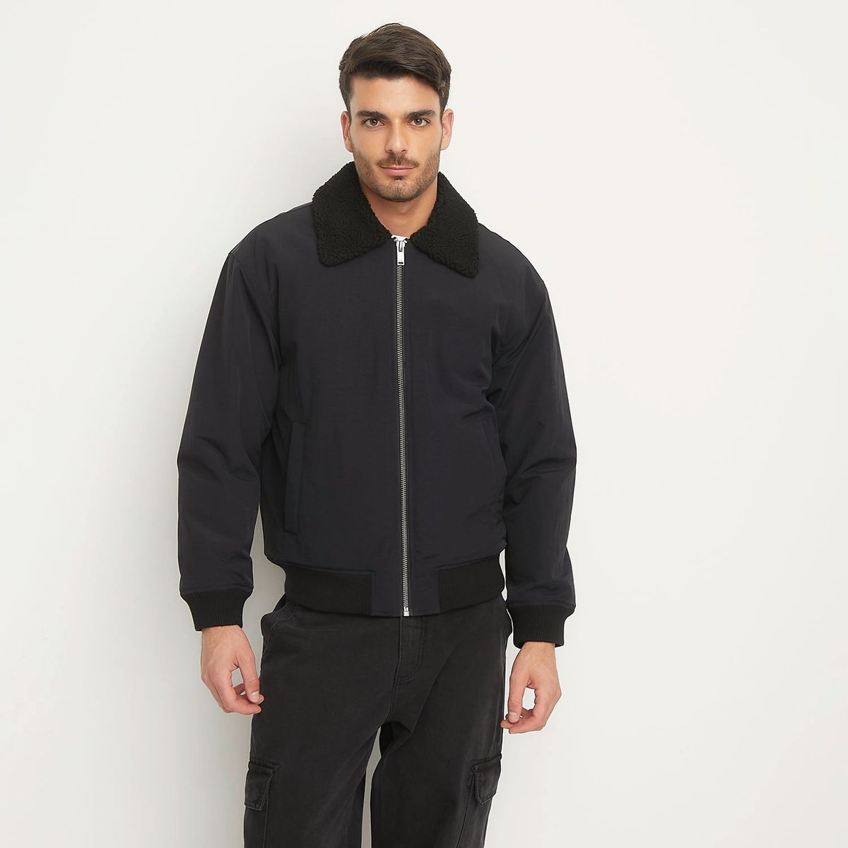 BASEMENT - Chaqueta Acolchada Basement Cuello Shearling Hombre Negra