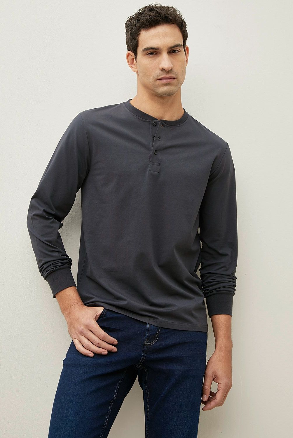 WOLF&HANK - Polera Manga Larga Henley Algodón Wolf&Hank Hombre