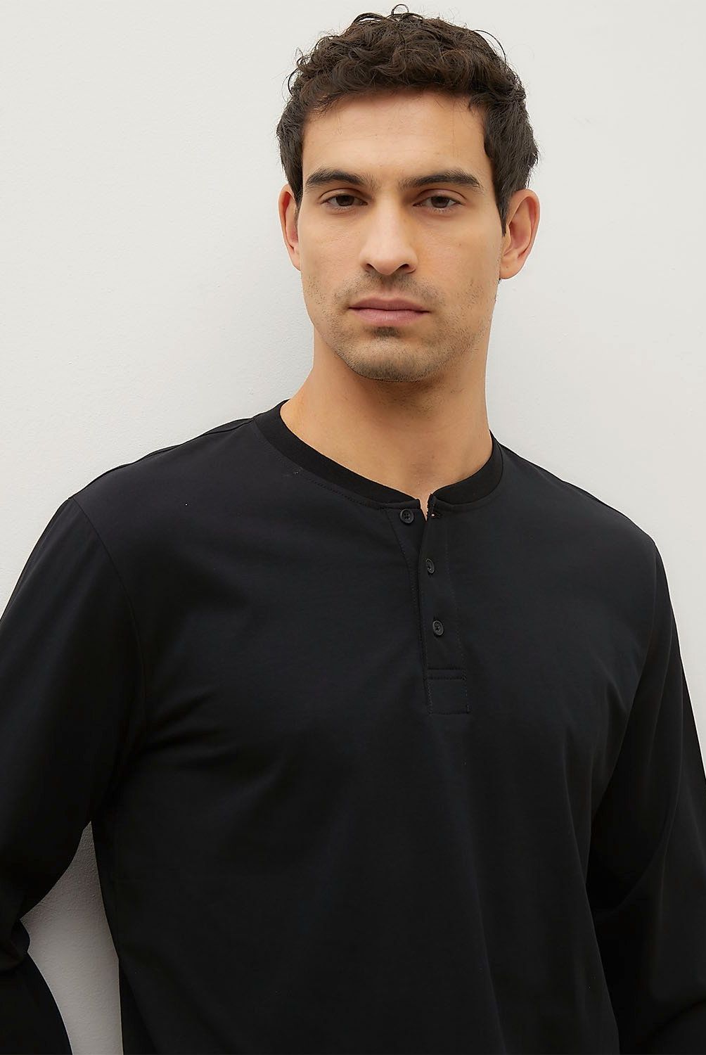 WOLF&HANK - Polera Manga Larga Henley Algodón Wolf&Hank Hombre