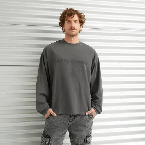 AMERICANINO - Polera Manga Larga Relaxed Fit Hombre