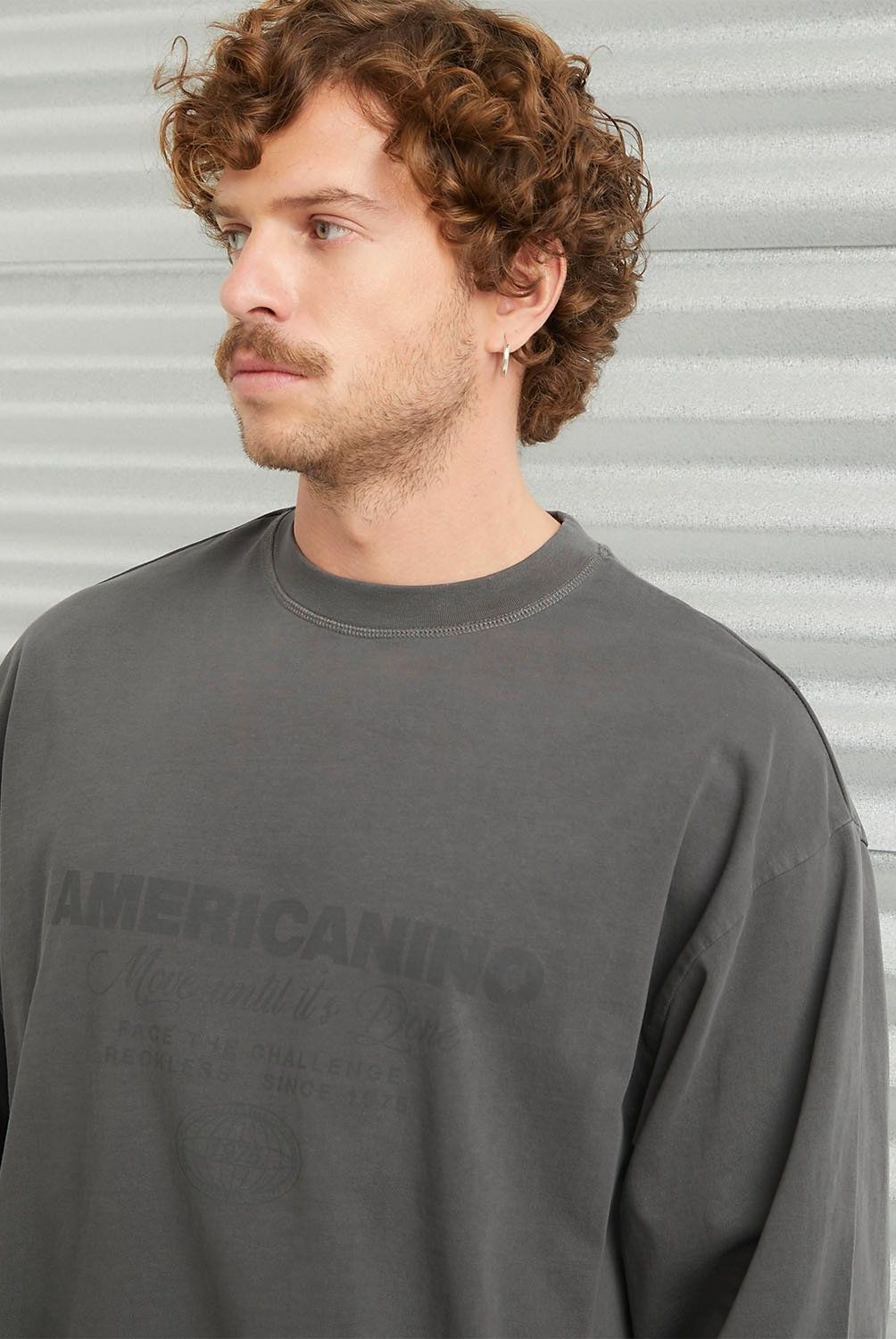 AMERICANINO - Polera Manga Larga Relaxed Fit Hombre Americanino