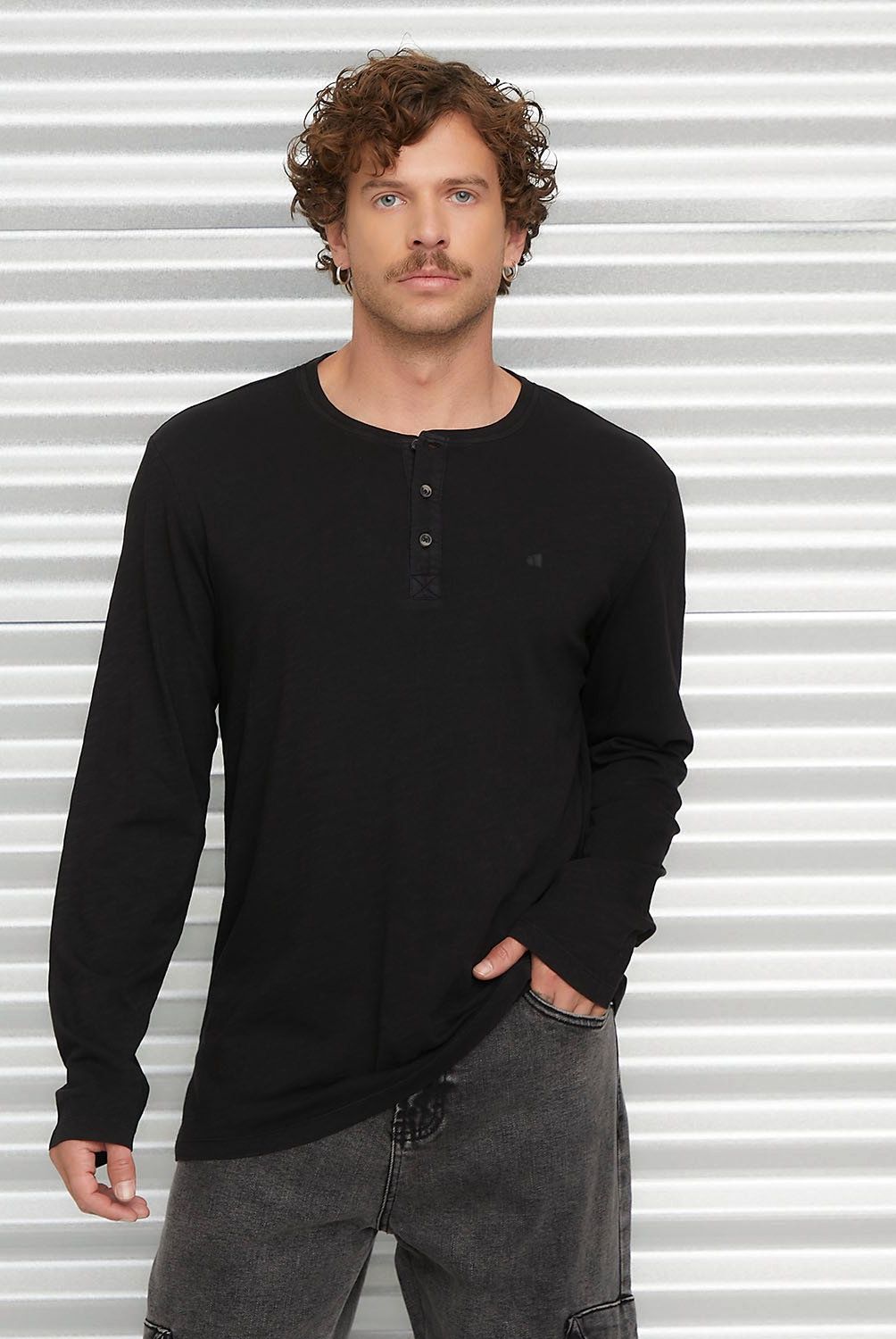 AMERICANINO - Polera Manga Corta Henley Hombre Americanino