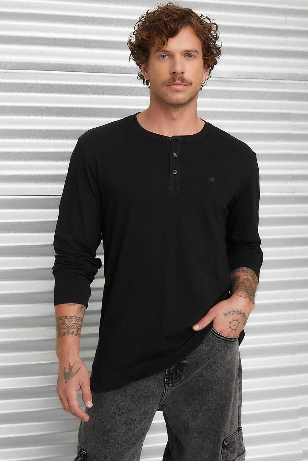 AMERICANINO - Polera Manga Corta Henley Hombre Americanino