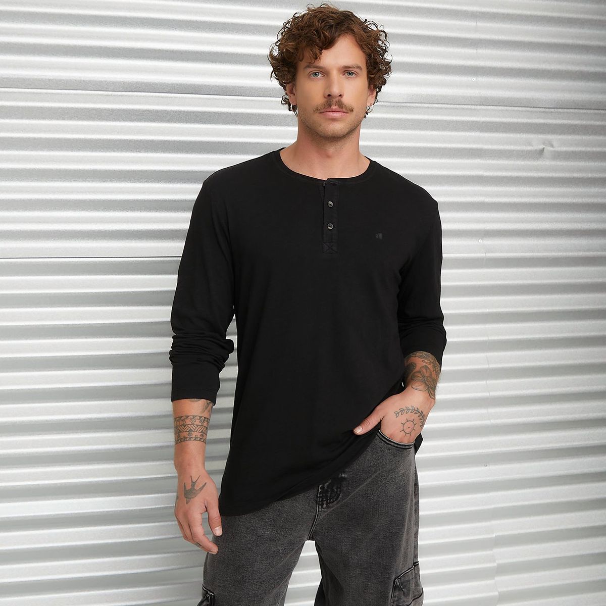 AMERICANINO - Polera Manga Larga Henley Hombre Americanino