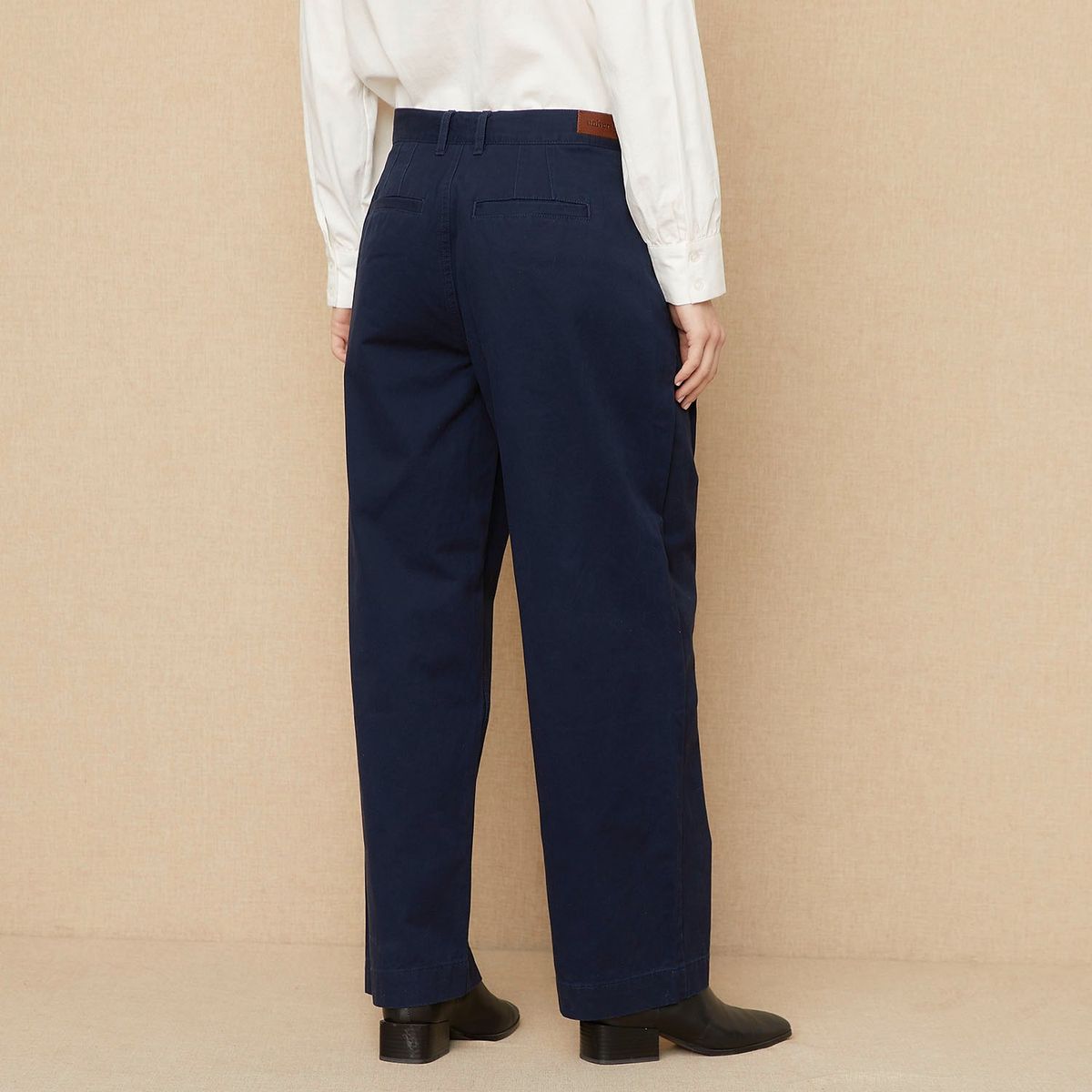 UNIVERSITY CLUB - Pantalón Recto Tiro Medio Mujer University Club