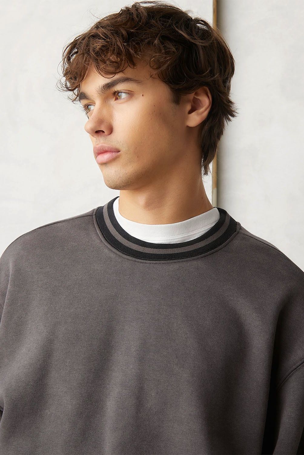 BEARCLIFF - Polerón Crew Neck Relaxed Fit Hombre Bearcliff