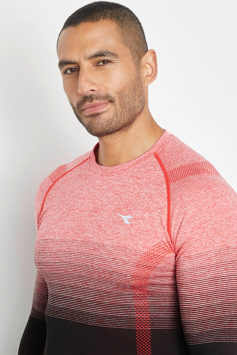 DIADORA - Polera Manga Larga Deportiva Hombre Diadora