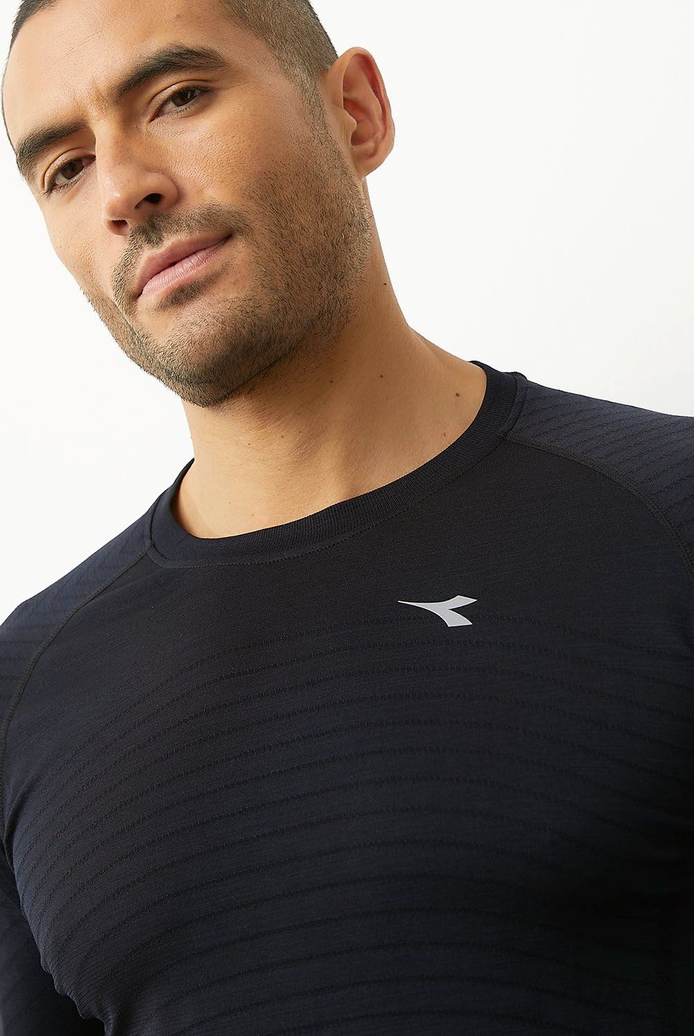 DIADORA - Polera Deportiva Manga Larga Hombre Diadora