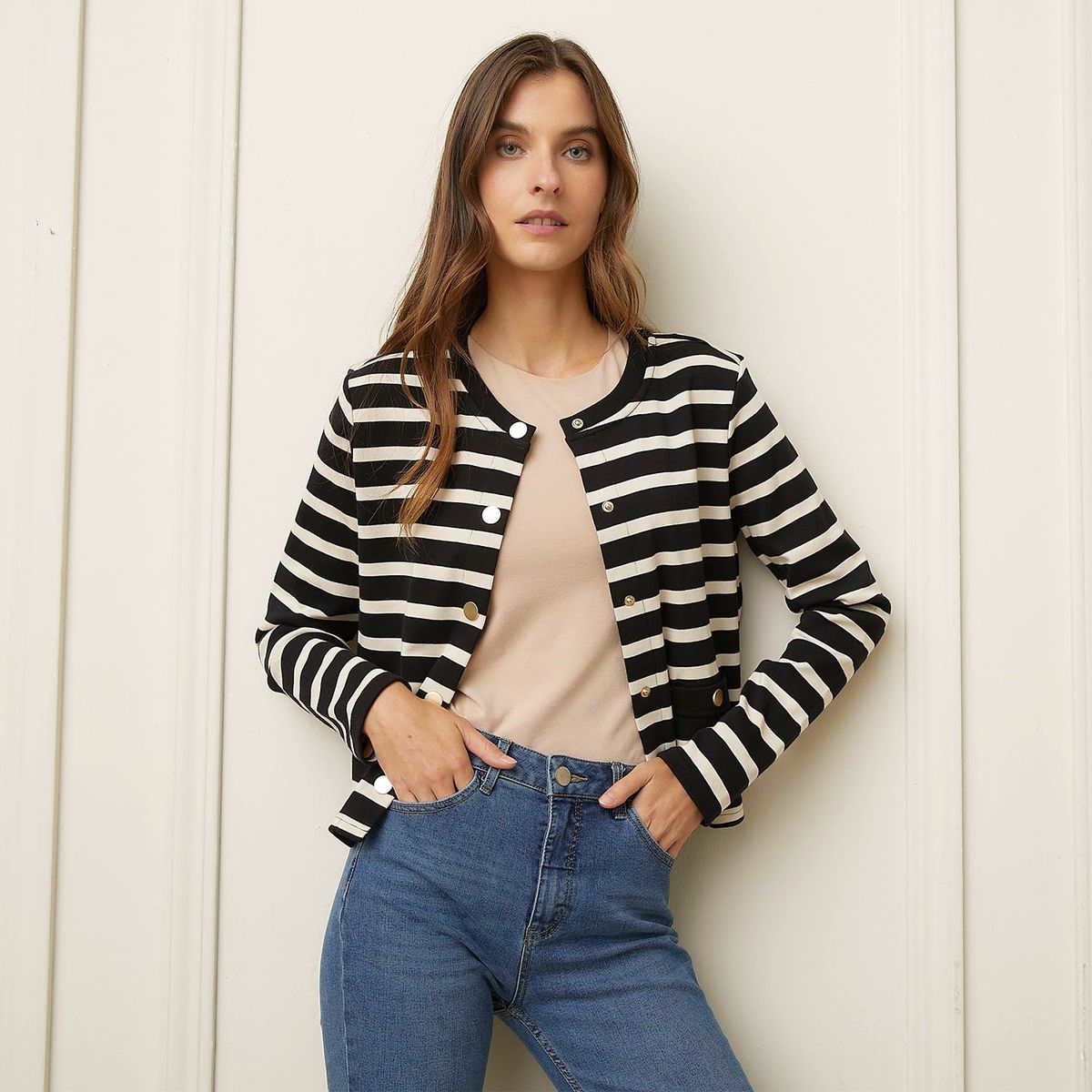 BASEMENT - Polerón Mujer Basement