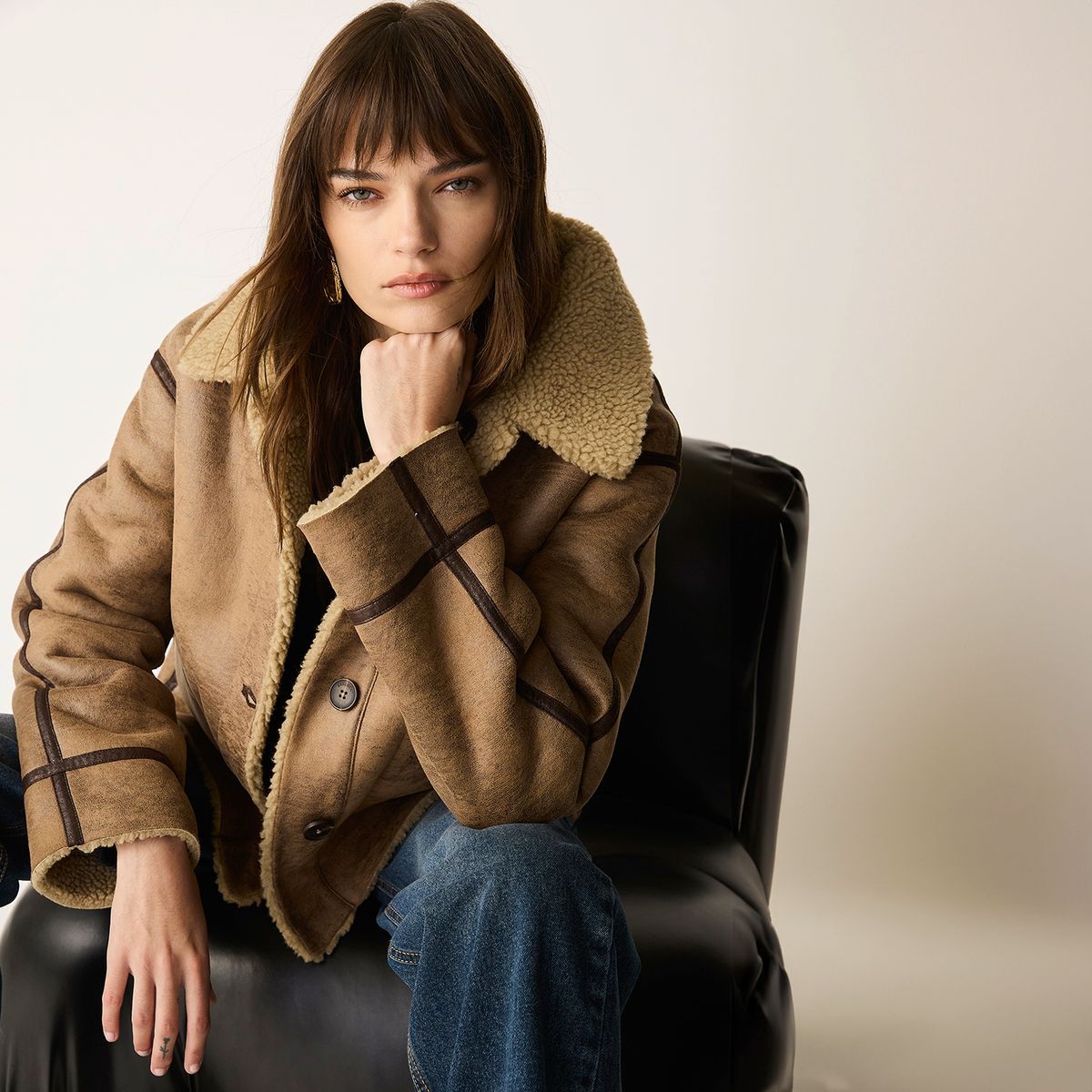 BASEMENT - Chaqueta Peluda Reversible Mujer Basement