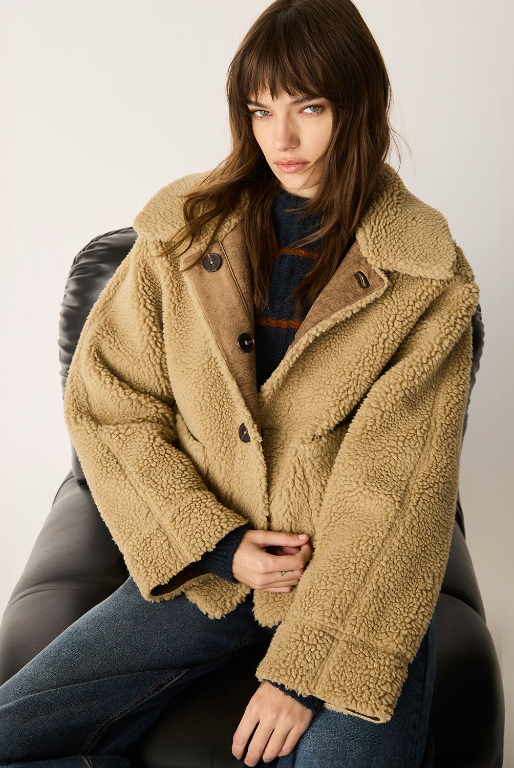 BASEMENT - Chaqueta Peluda Reversible Mujer Basement