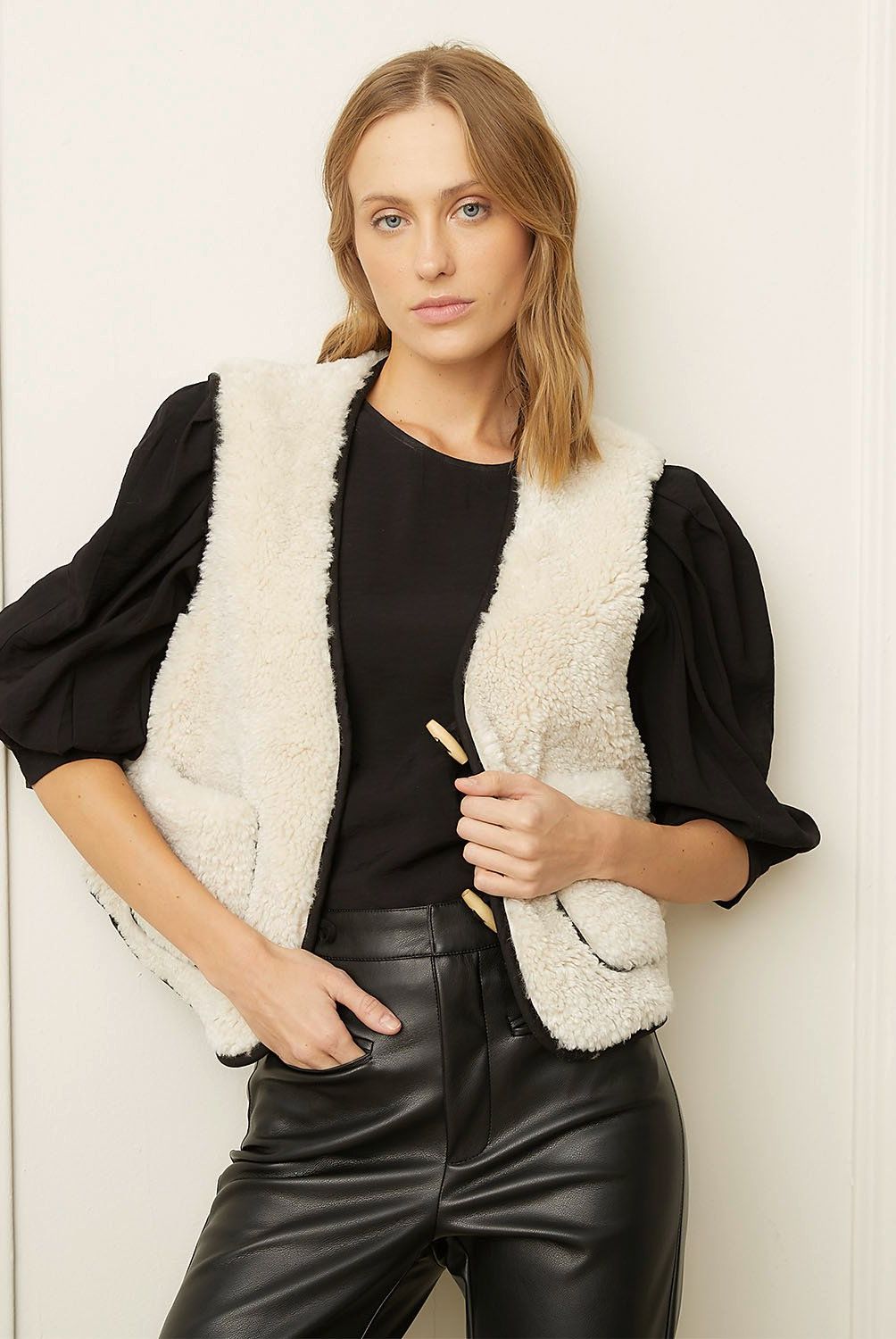 BASEMENT - Vest Reversible Mujer Basement