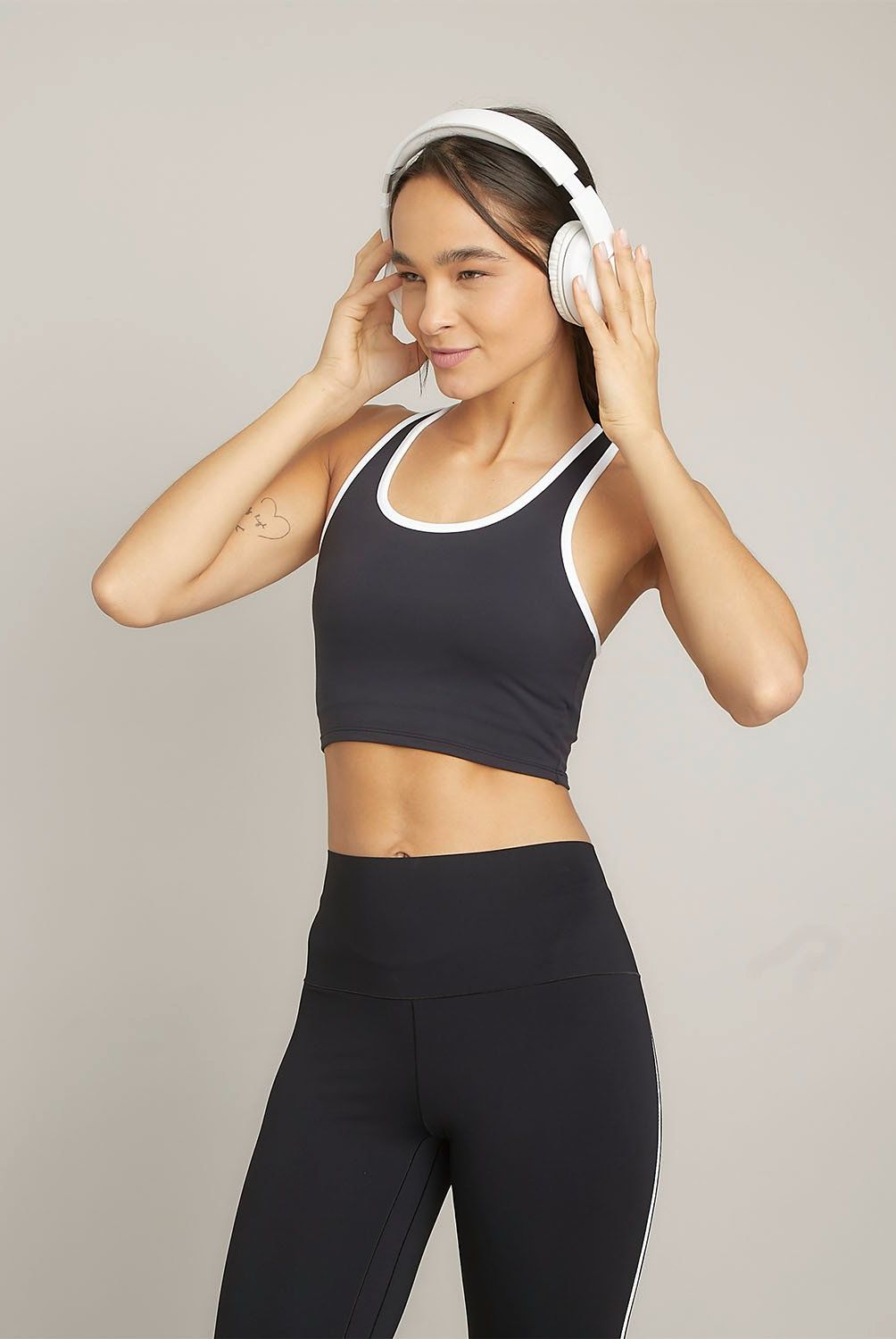 DIADORA - Polera Crop Mujer Diadora