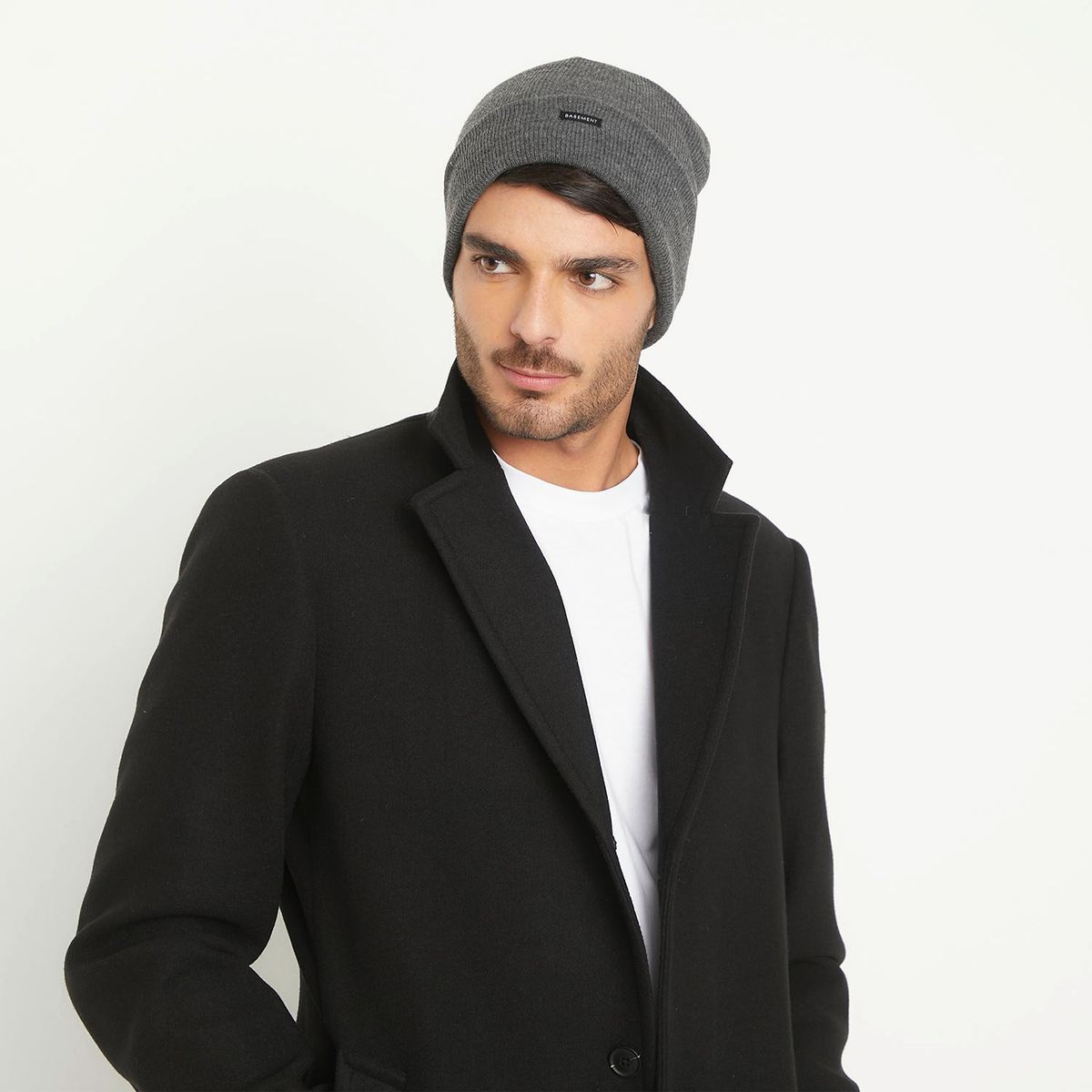 BASEMENT - Gorro Hombre Basement Acrílico