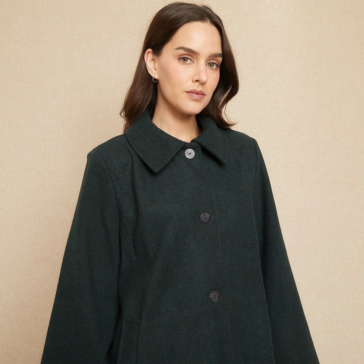 UNIVERSITY CLUB - Abrigo Mujer University Club