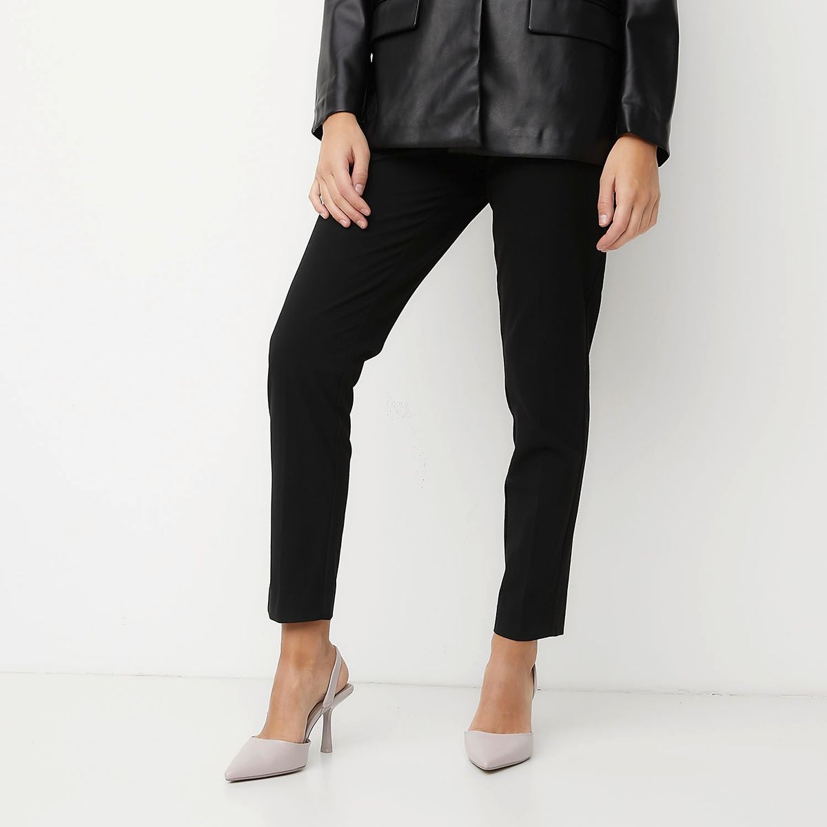 BASEMENT - Ding-J Zapato Formal Mujer Beige Basement