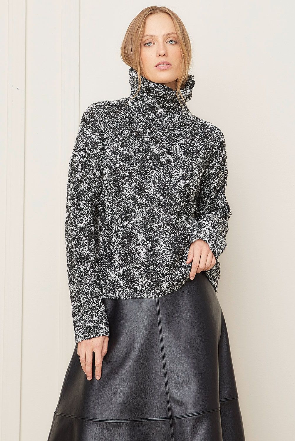 BASEMENT - Sweater Mujer Basement