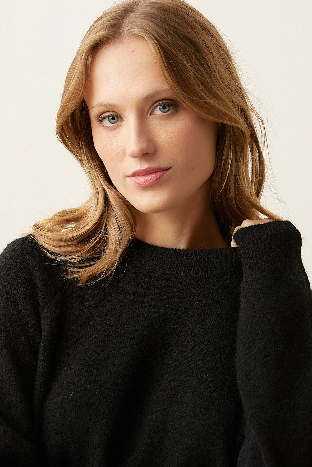 BASEMENT - Sweater Mujer Basement