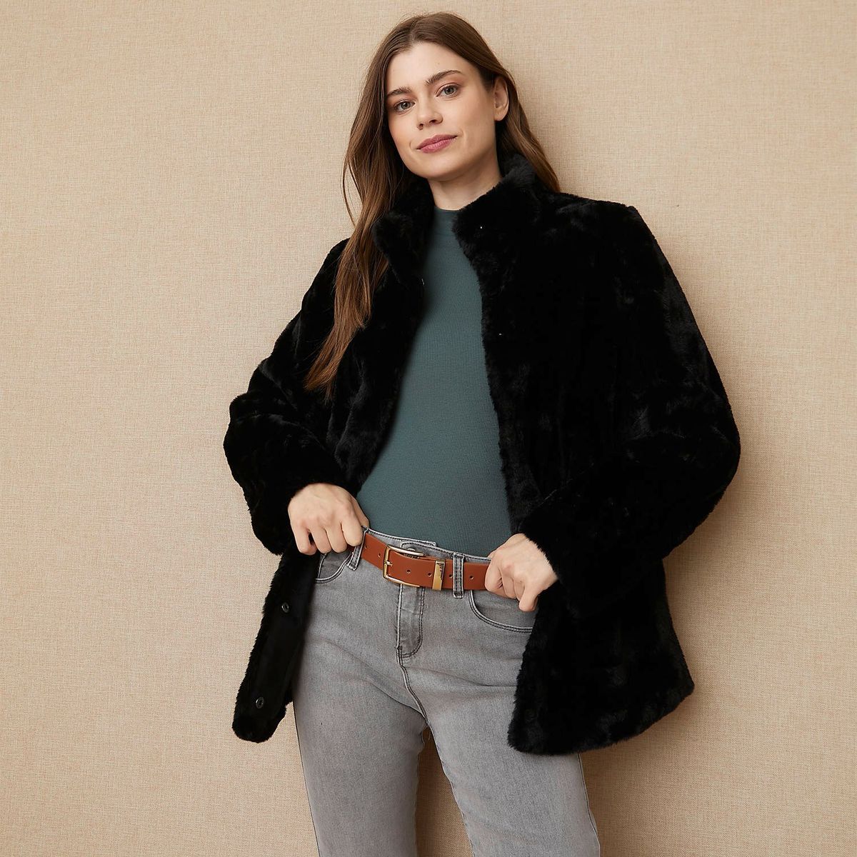 UNIVERSITY CLUB - Abrigo Peludo Mujer University Club