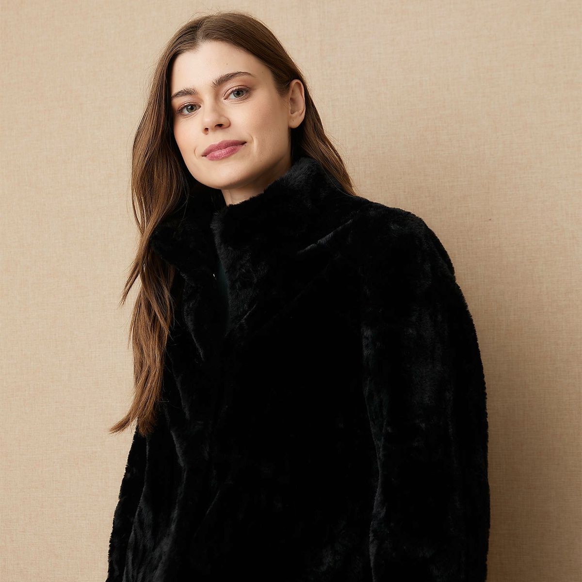 UNIVERSITY CLUB - Abrigo Peludo Mujer University Club