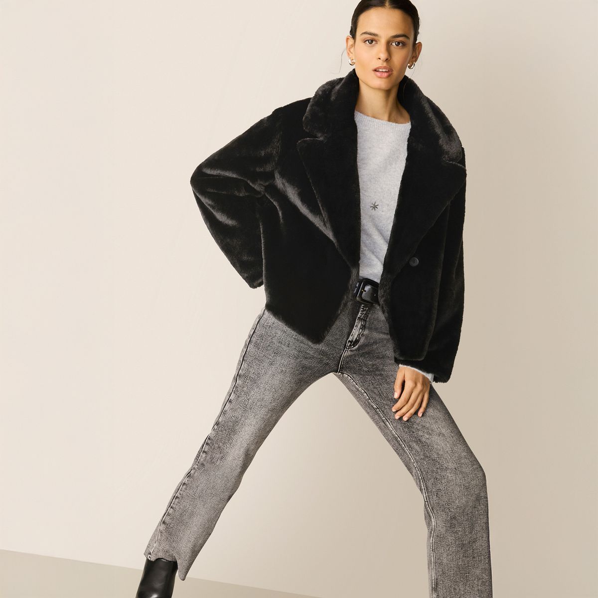 UNIVERSITY CLUB - Abrigo Peludo Mujer University Club