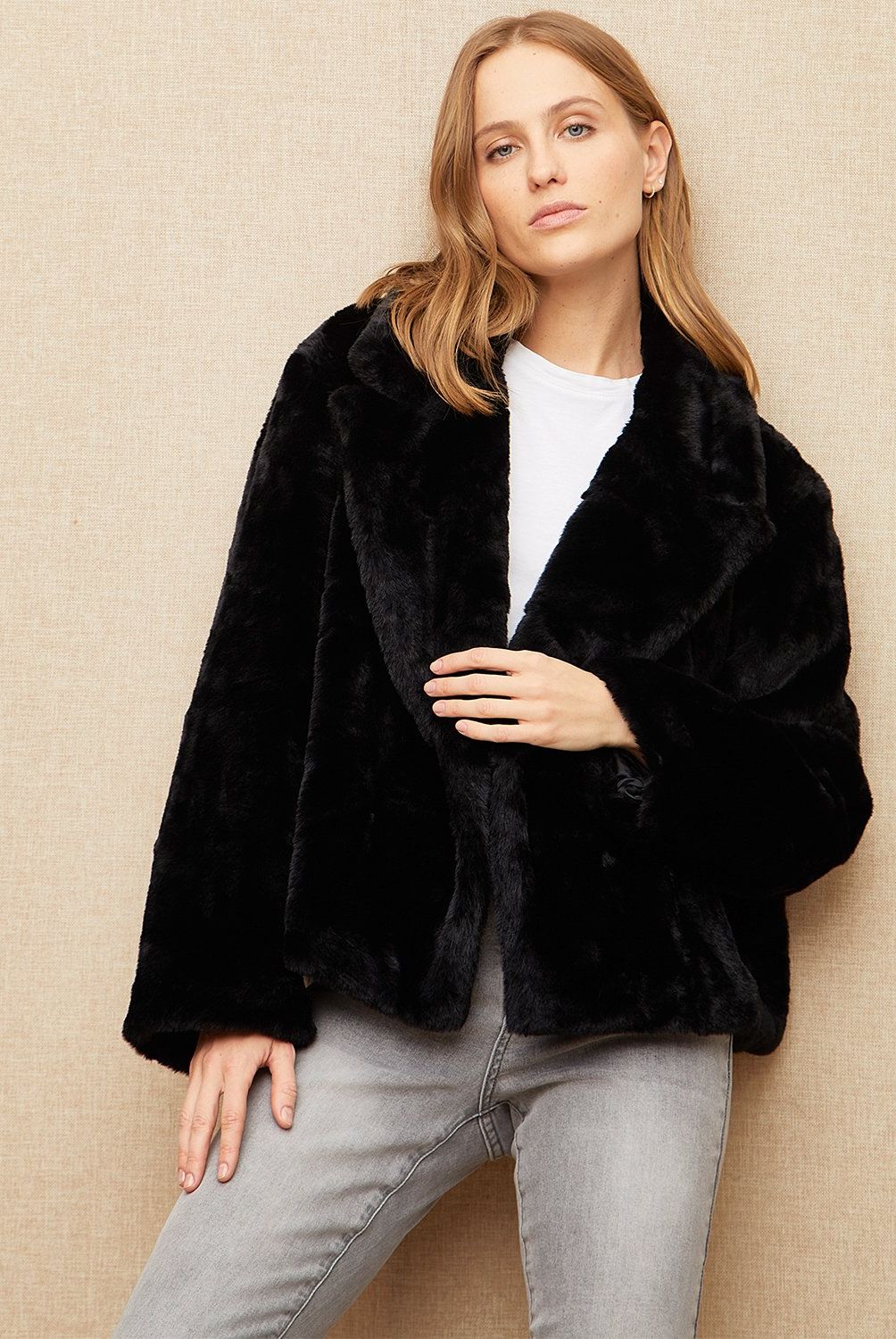 UNIVERSITY CLUB - Abrigo Peludo Mujer University Club
