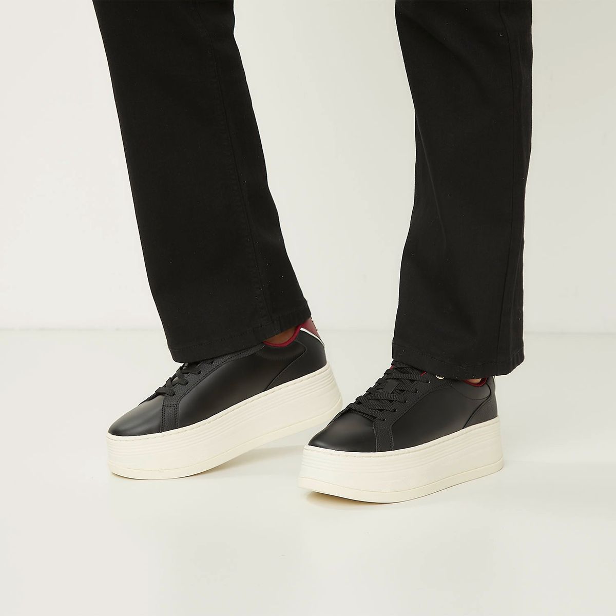 TOMMY HILFIGER - Zapatilla Urbana Mujer Negro Tommy Hilfiger