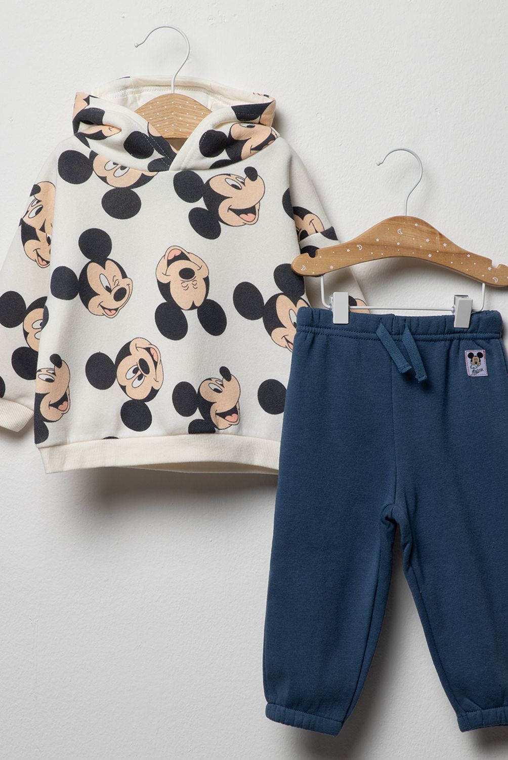 STD CHARACTERS - Conjunto Bebé Niño Mickey Mouse Std Characters