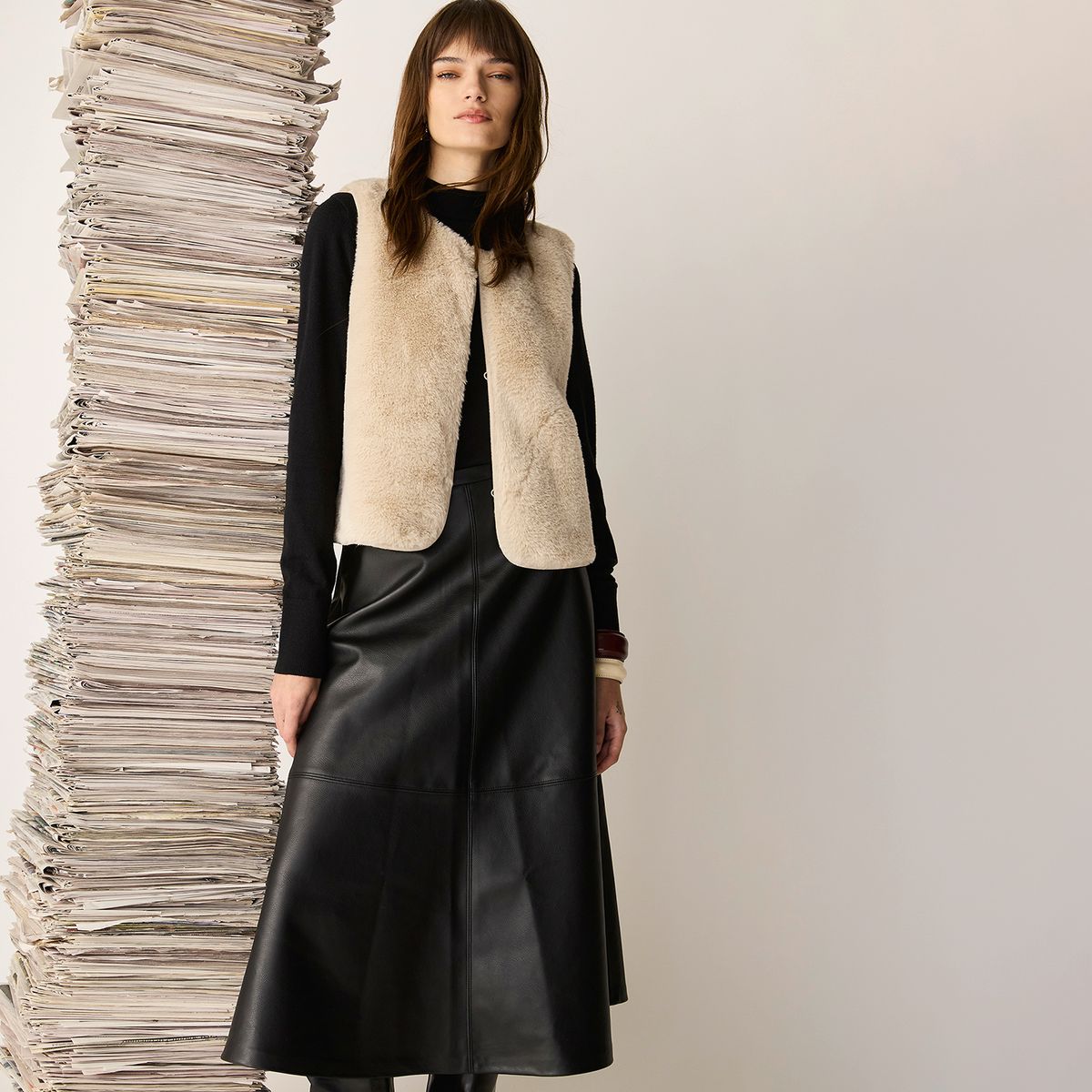 BASEMENT - Chaqueta Peluda Mujer Basement