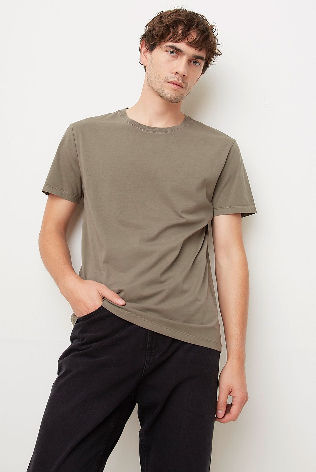 BASEMENT - Polera Manga Corta Cuello Redondo Basement Algodón Hombre