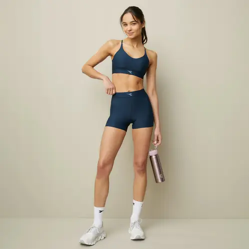 DIADORA - Calza Corta Deportiva Mujer