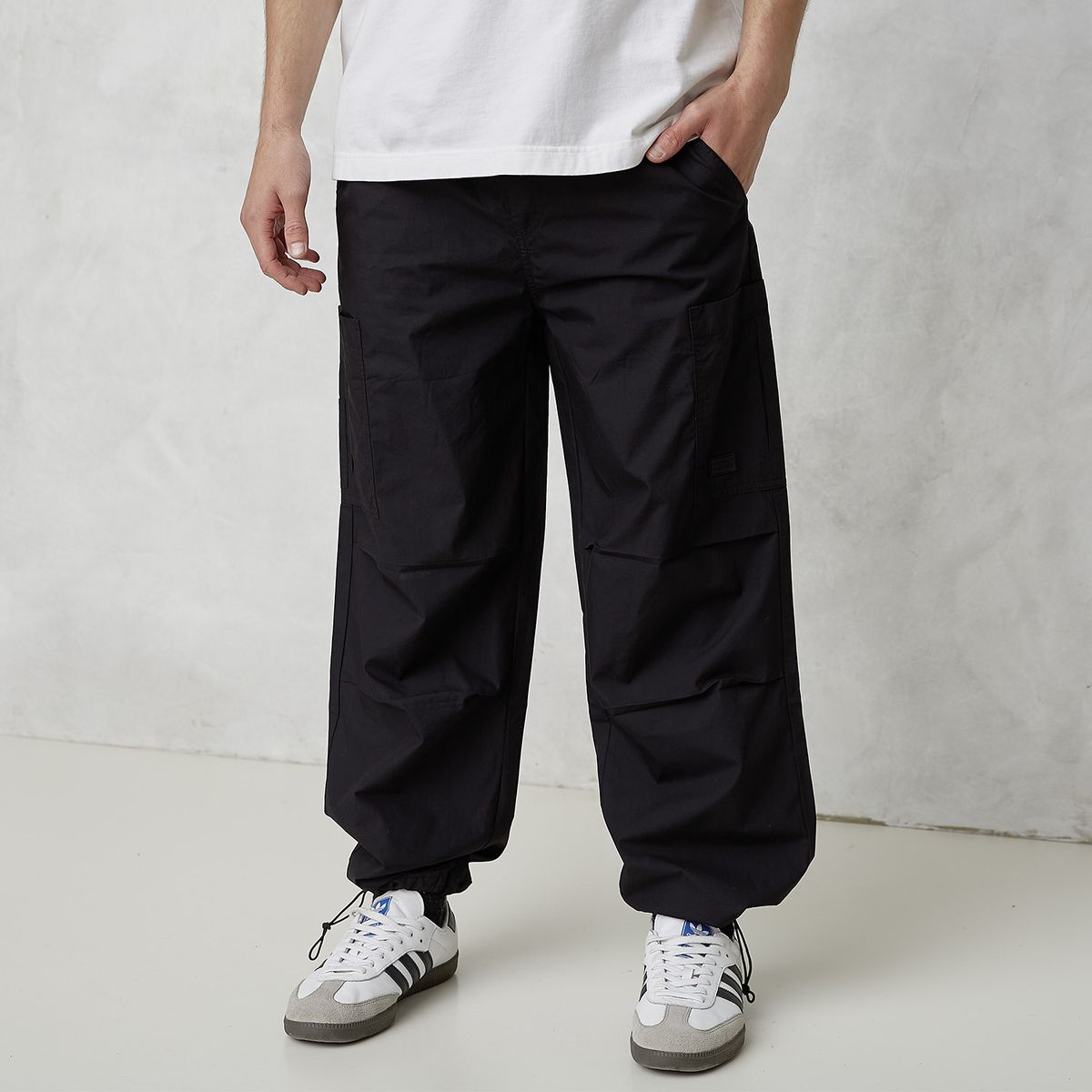 BEARCLIFF - Pantalón Cargo Fit Hombre Bearcliff