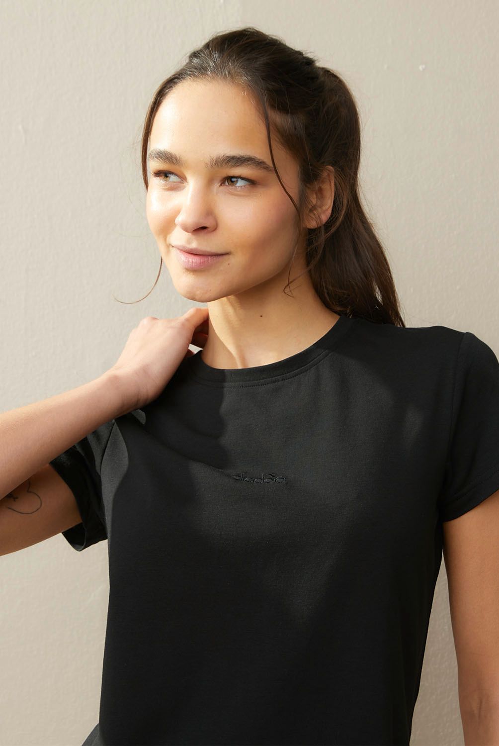 DIADORA - Polera Deportiva Mujer Diadora