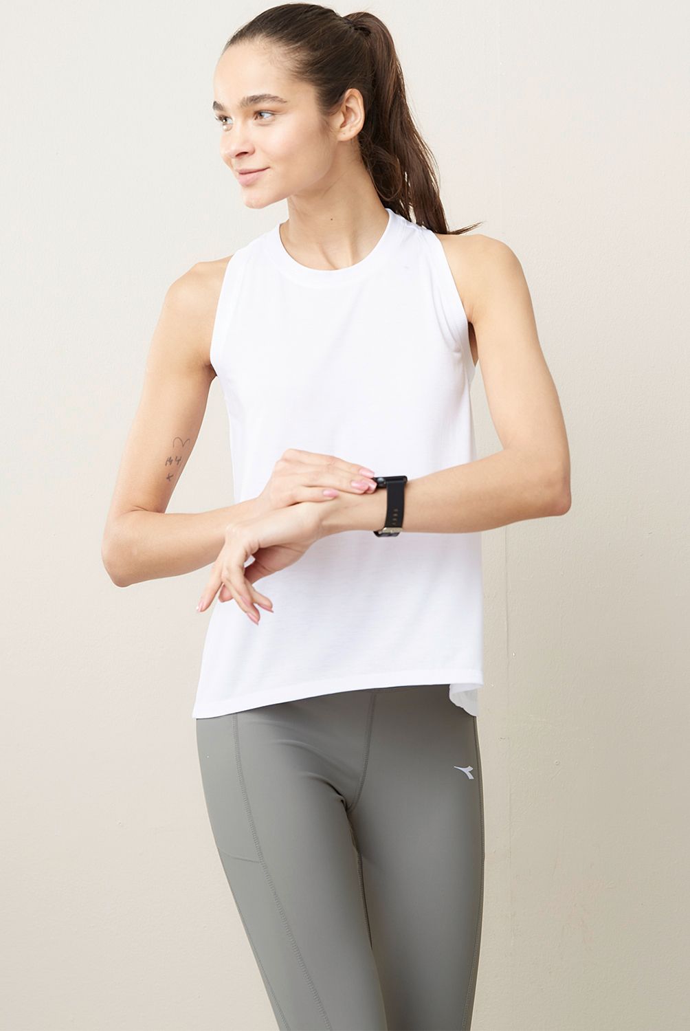 DIADORA - Polera Deportiva Mujer Diadora