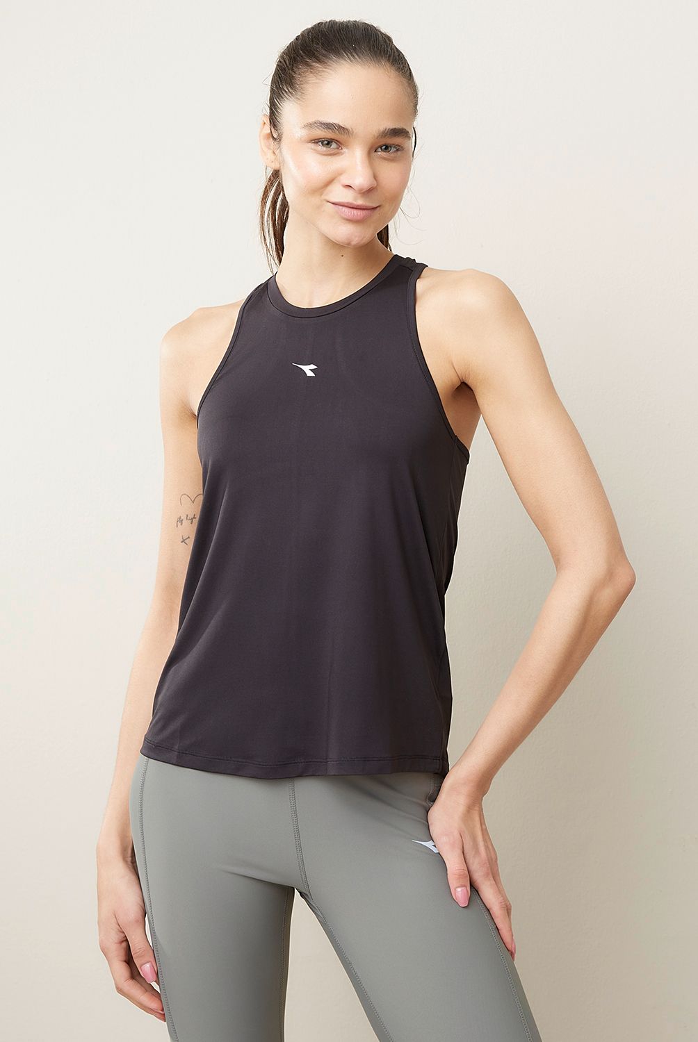 DIADORA - Polera Deportiva Mujer Diadora