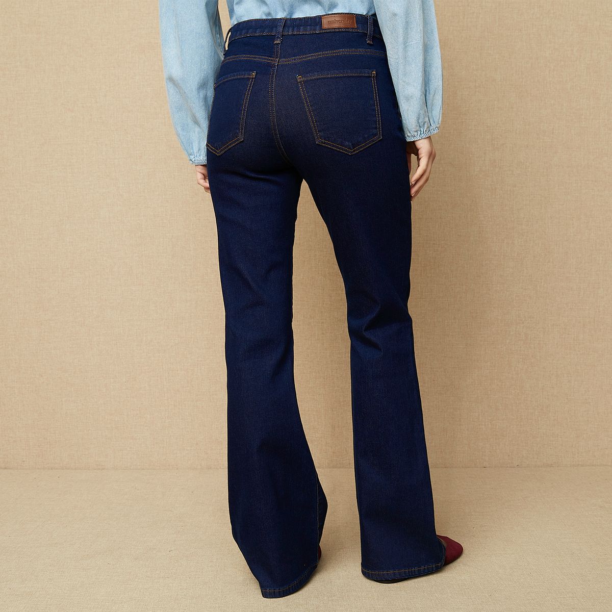 UNIVERSITY CLUB - Jeans Flare Tiro Medio Mujer University Club