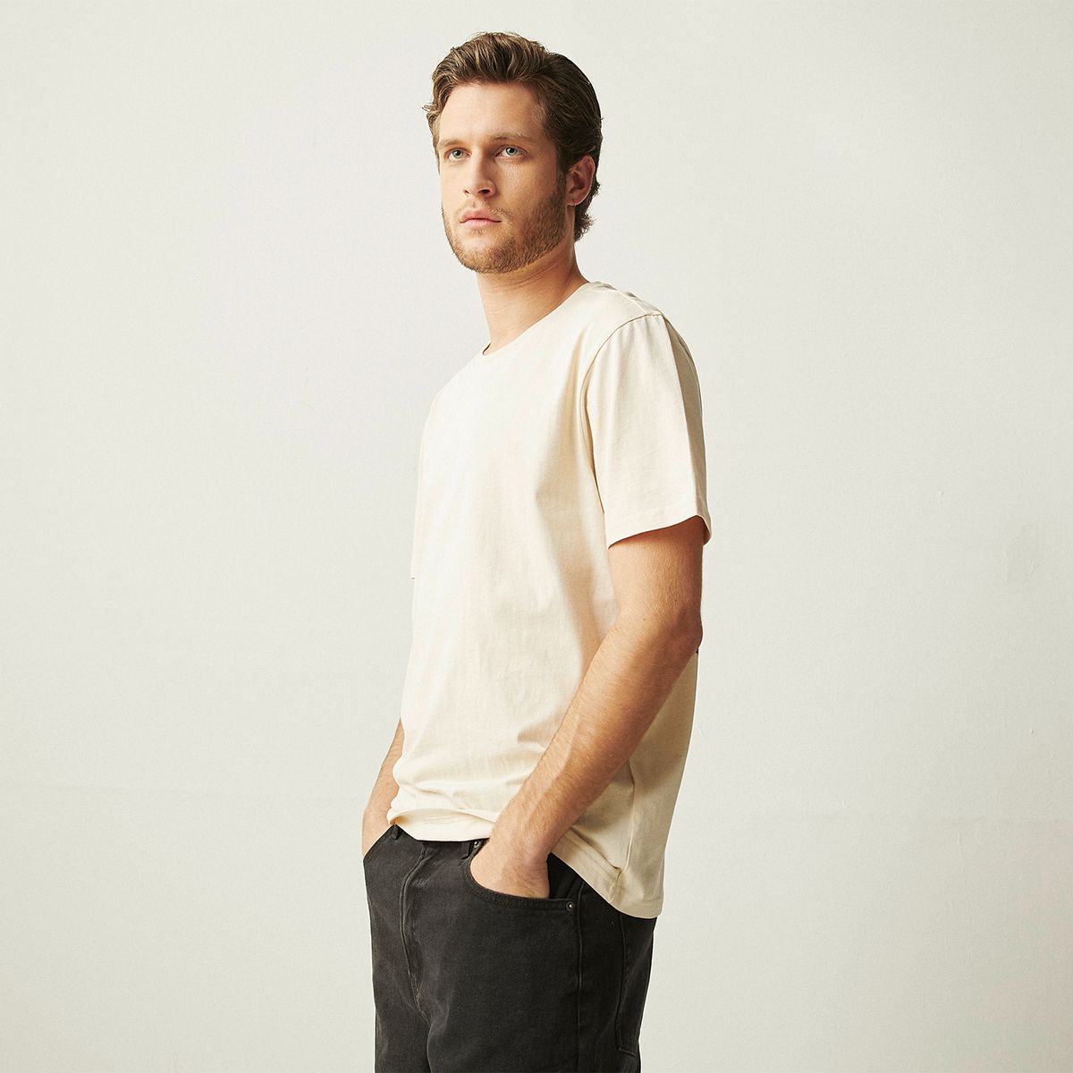 BASEMENT - Polera Manga Corta Hombre Basement