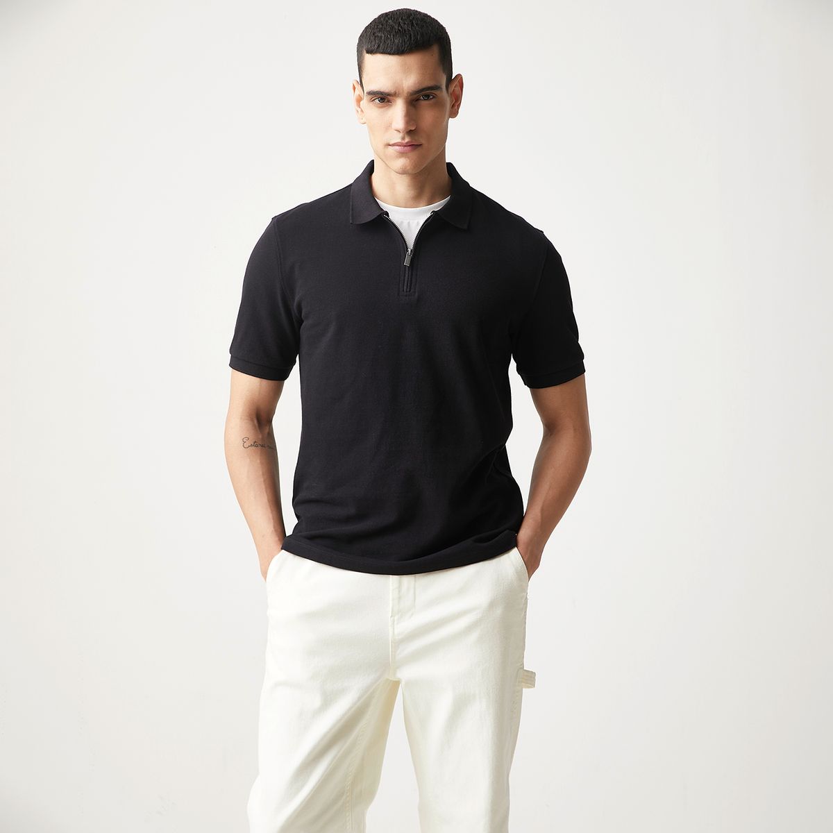 BASEMENT - Polera Manga Corta Hombre Basement