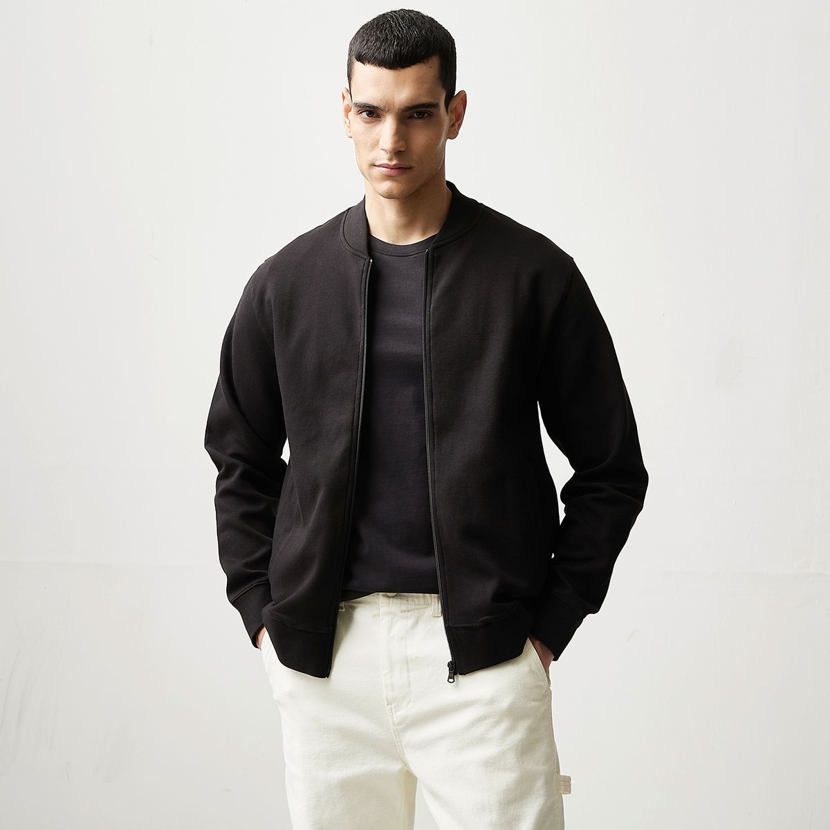 BASEMENT - Polerón Hombre Basement