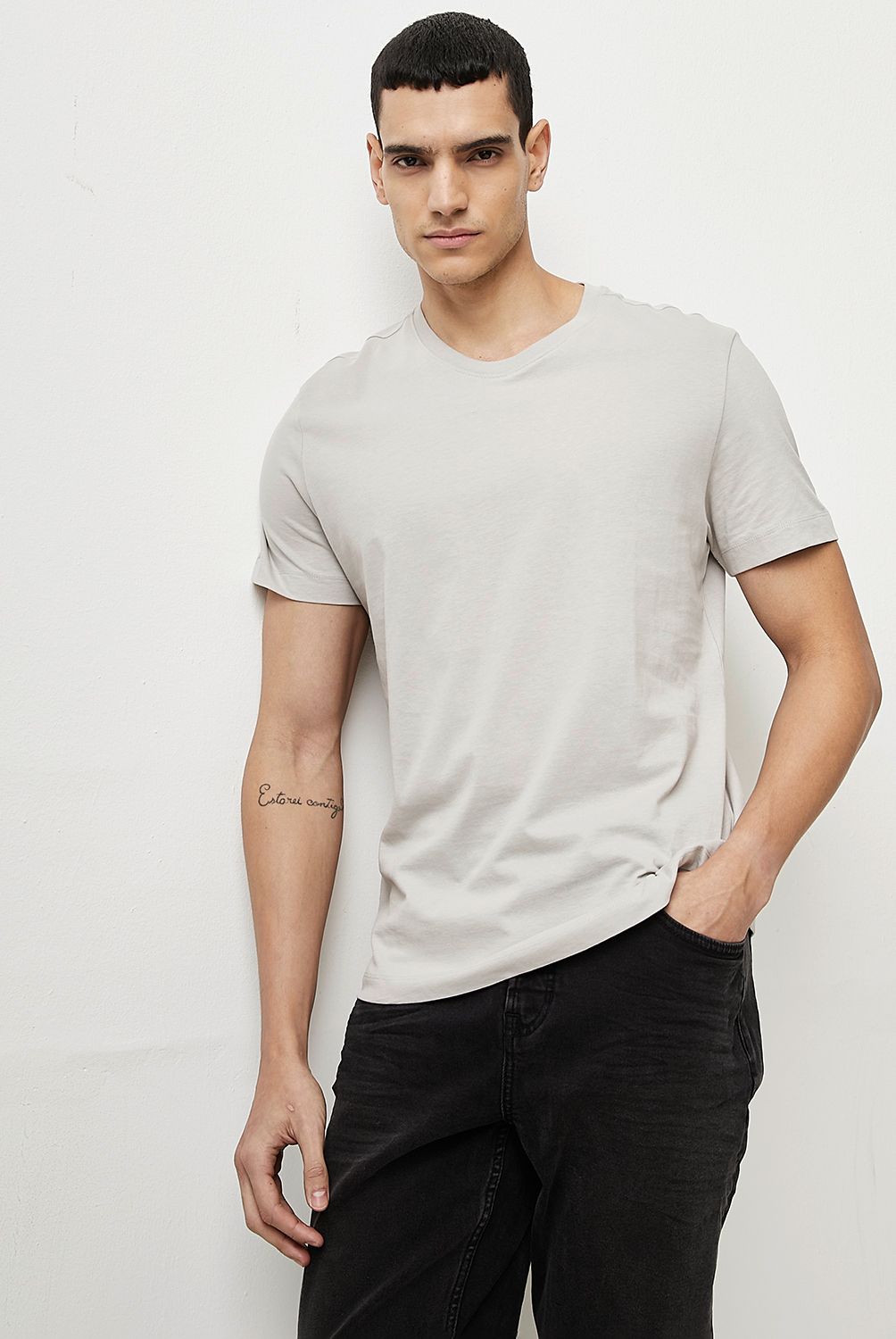 BASEMENT - Polera Manga Corta Hombre Basement