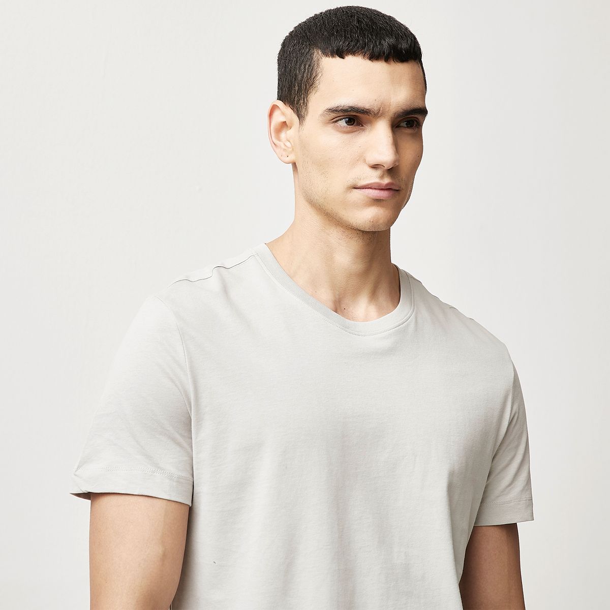 BASEMENT - Polera Manga Corta Hombre Basement