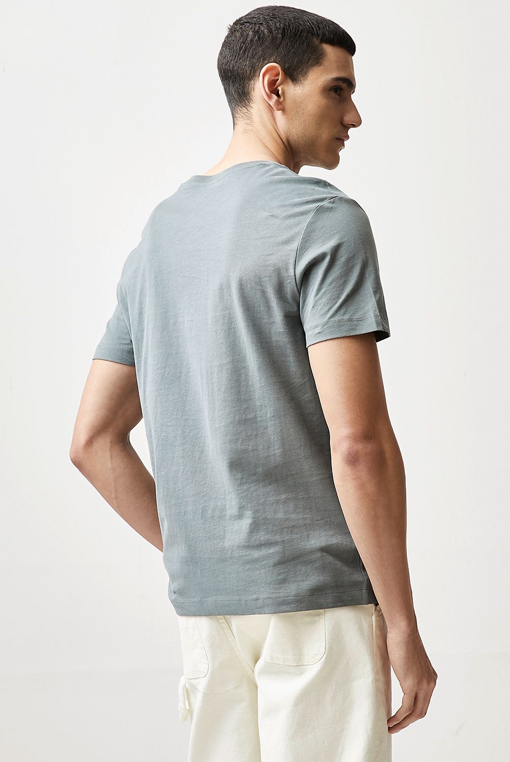 BASEMENT - Polera Manga Corta Hombre Basement