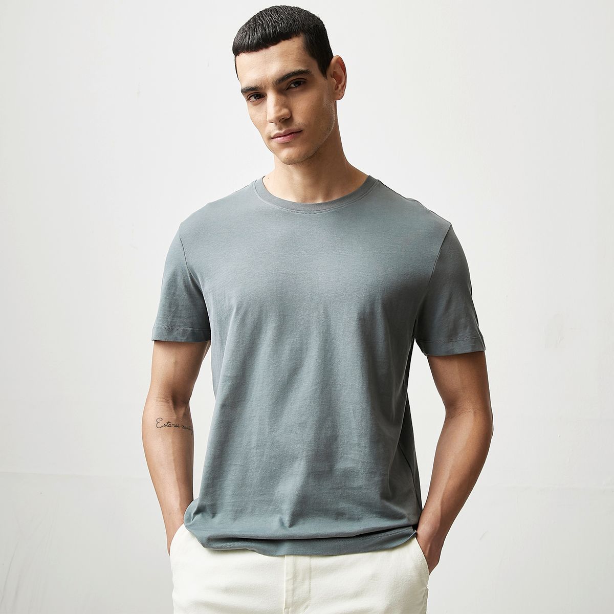 BASEMENT - Polera Manga Corta Hombre Basement