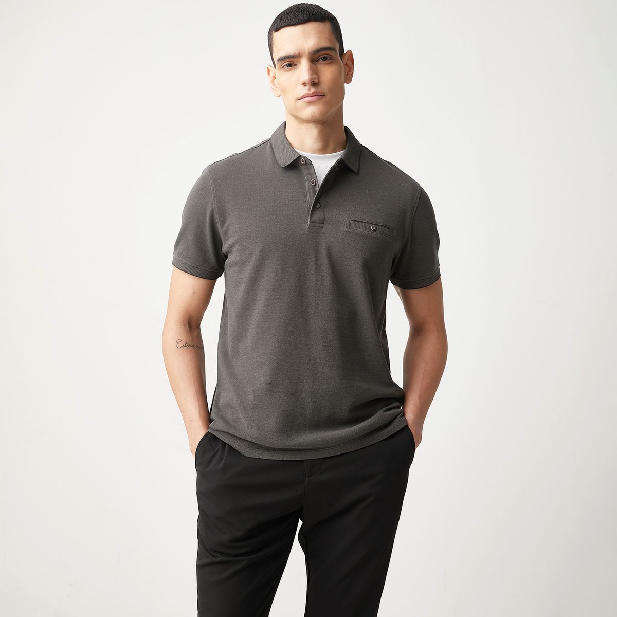 BASEMENT - Polera Manga Corta Hombre Basement