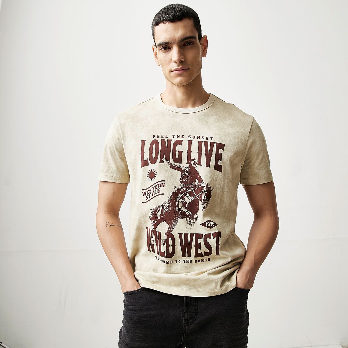 BASEMENT - Polera Manga Corta Hombre Basement