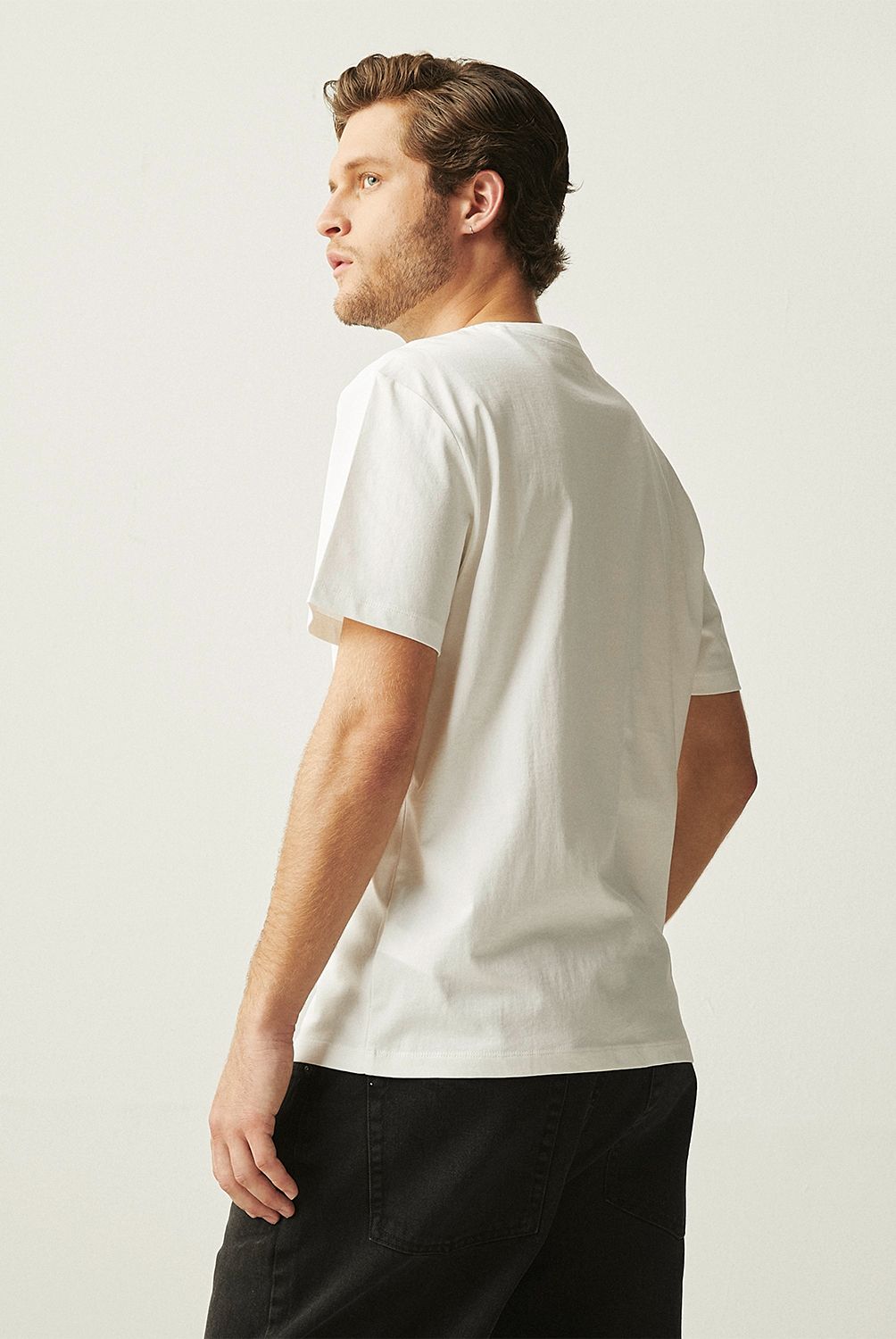 BASEMENT - Polera Manga Corta Hombre Basement