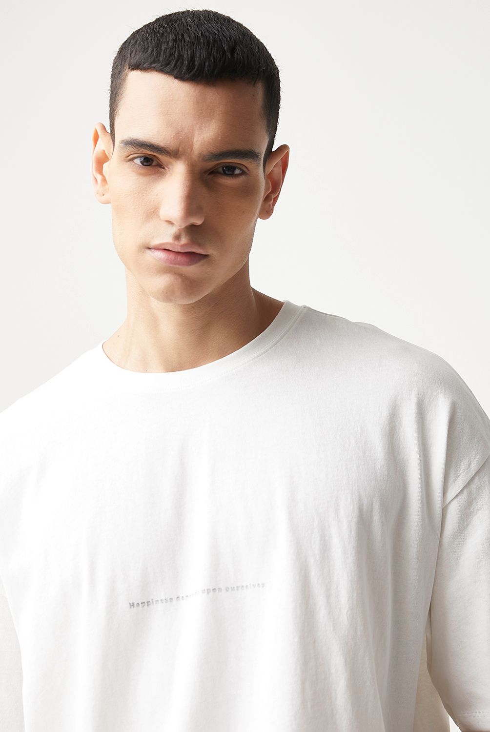 BASEMENT - Polera Manga Corta Hombre Basement