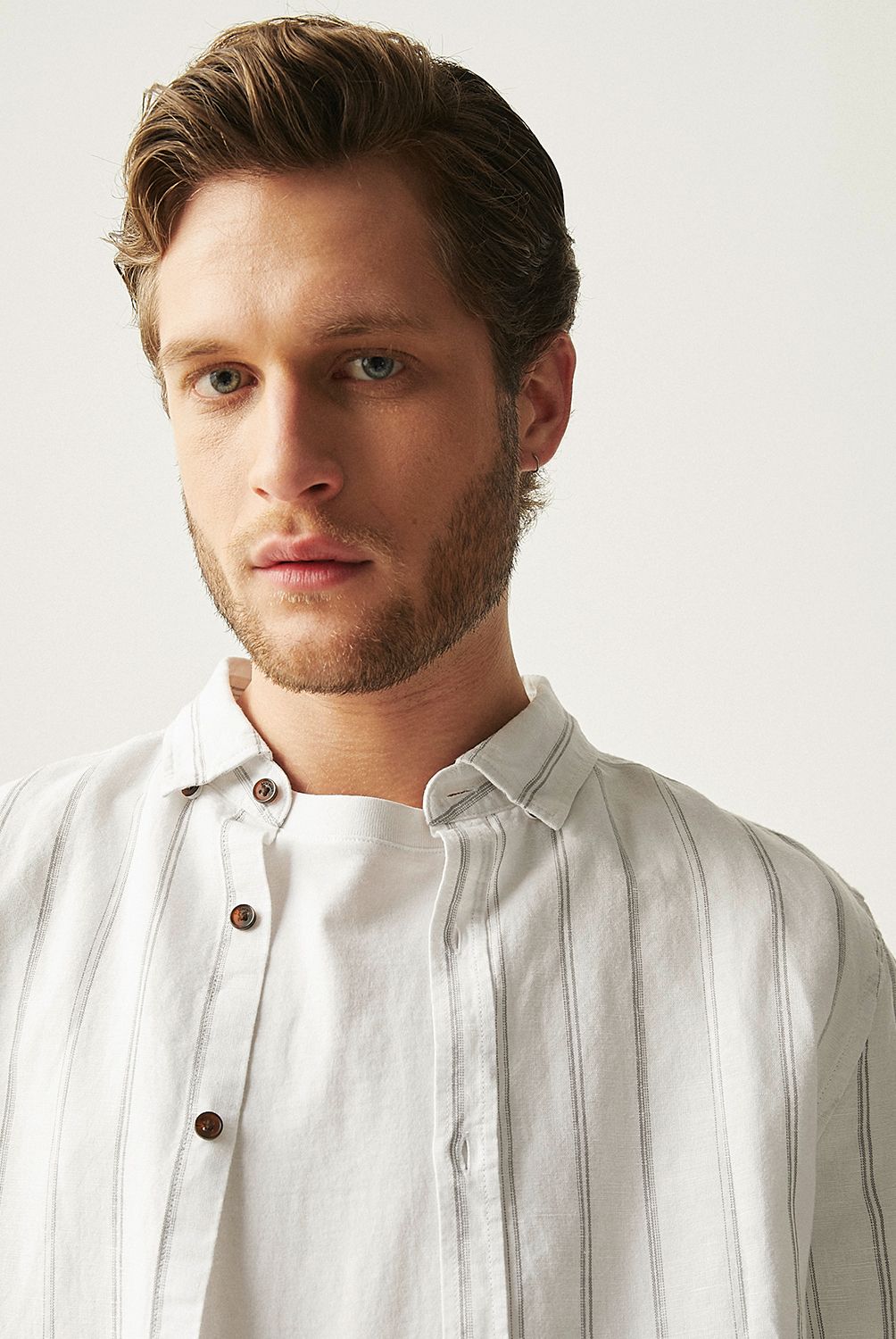 BASEMENT - Camisa Manga Corta Lino Hombre Basement